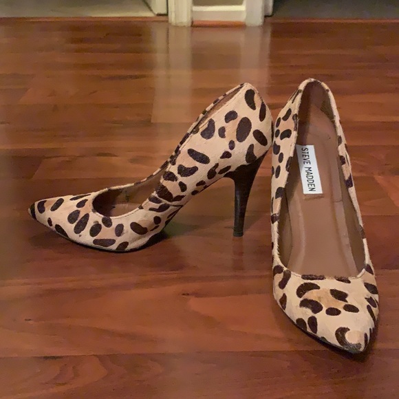 Heels - Picture 2 of 3